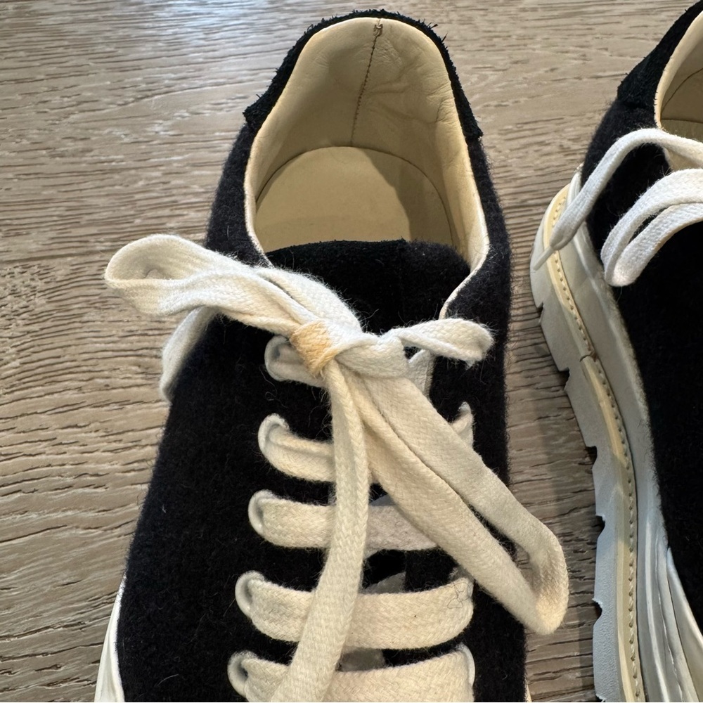 Maison Margiela Black and White Platform Sneakers - Picture 5 of 10